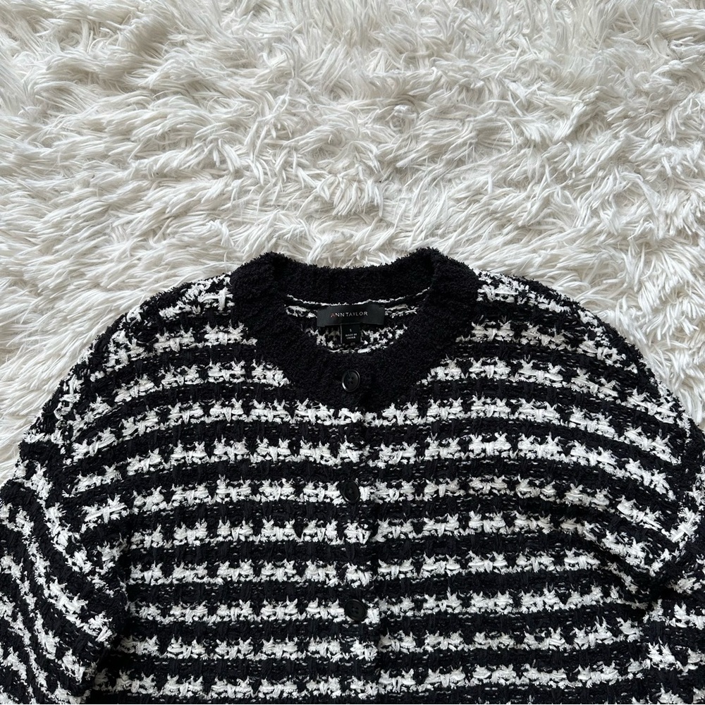 Ann Taylor Tweed Bomber Crewneck Button Front Sweater Size S - Picture 5 of 11